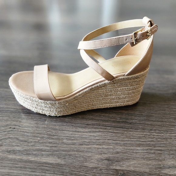 Michael Kors wedge sandals (Size 9) - Picture 1 of 2